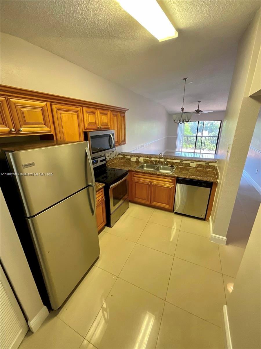 VILLAS DE VENEZIA CONDO - Residential