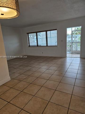 FLORIDIAN ARMS CONDO - Residential