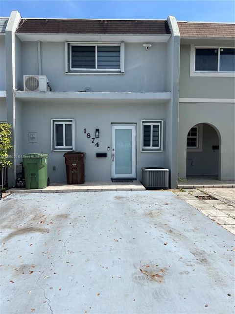 1874 W 73rd Pl 1874 Hialeah FL 33014