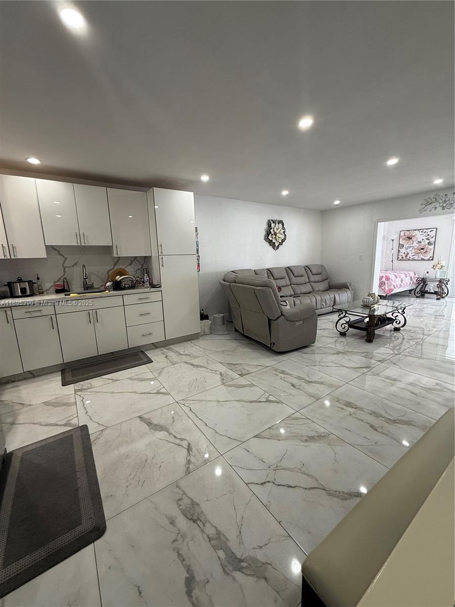 1874 W 73rd Pl 1874