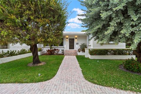 1261 98th St Bay Harbor Islands FL 33154