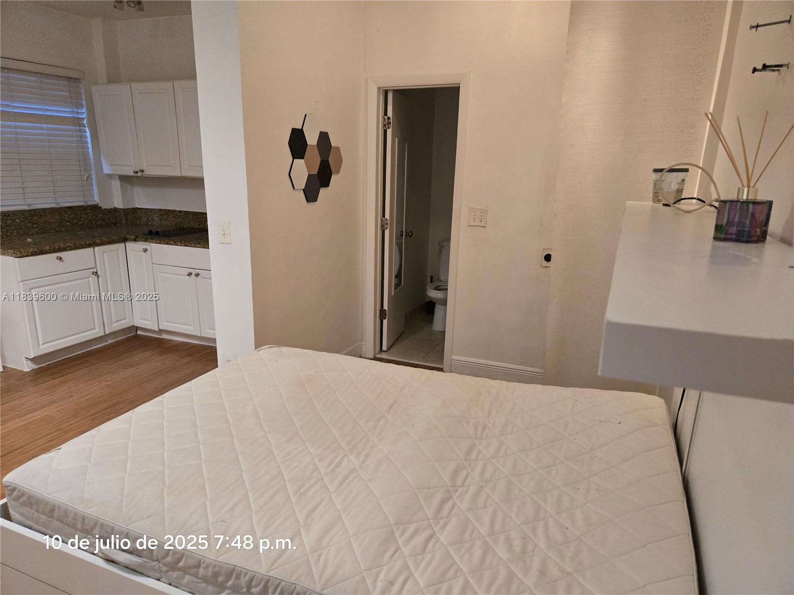 642 Michigan Ave 4