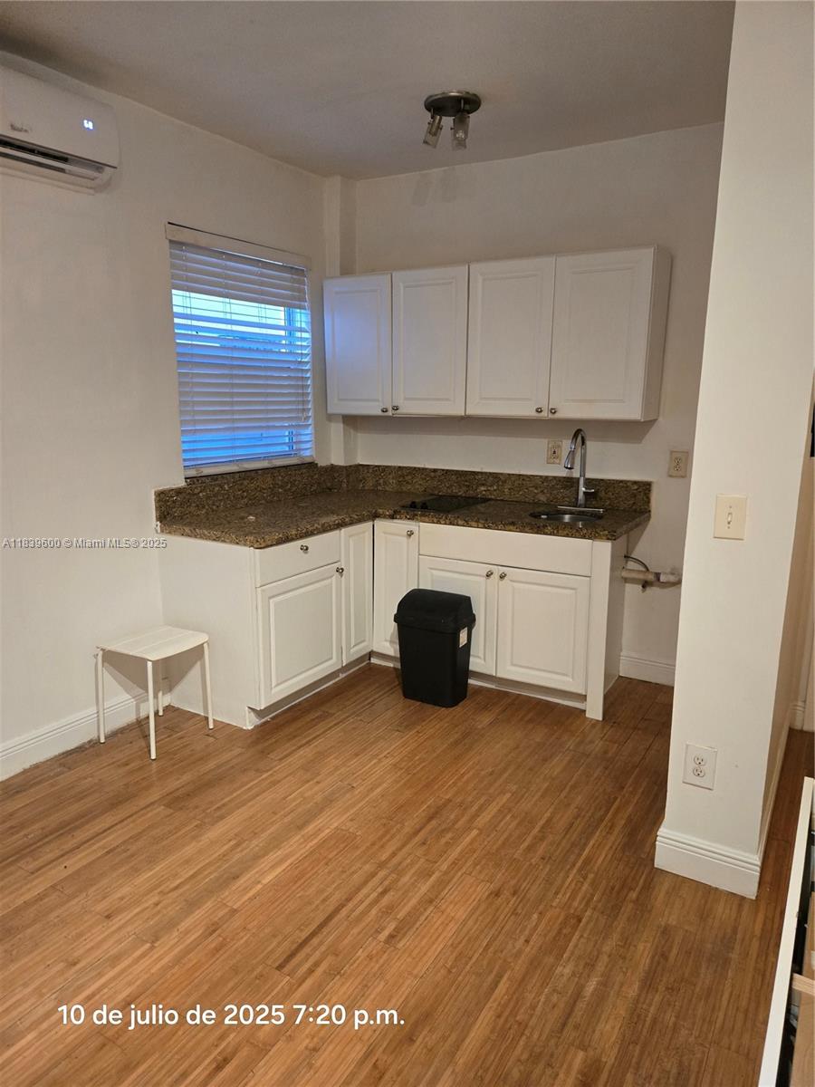 642 Michigan Ave 4