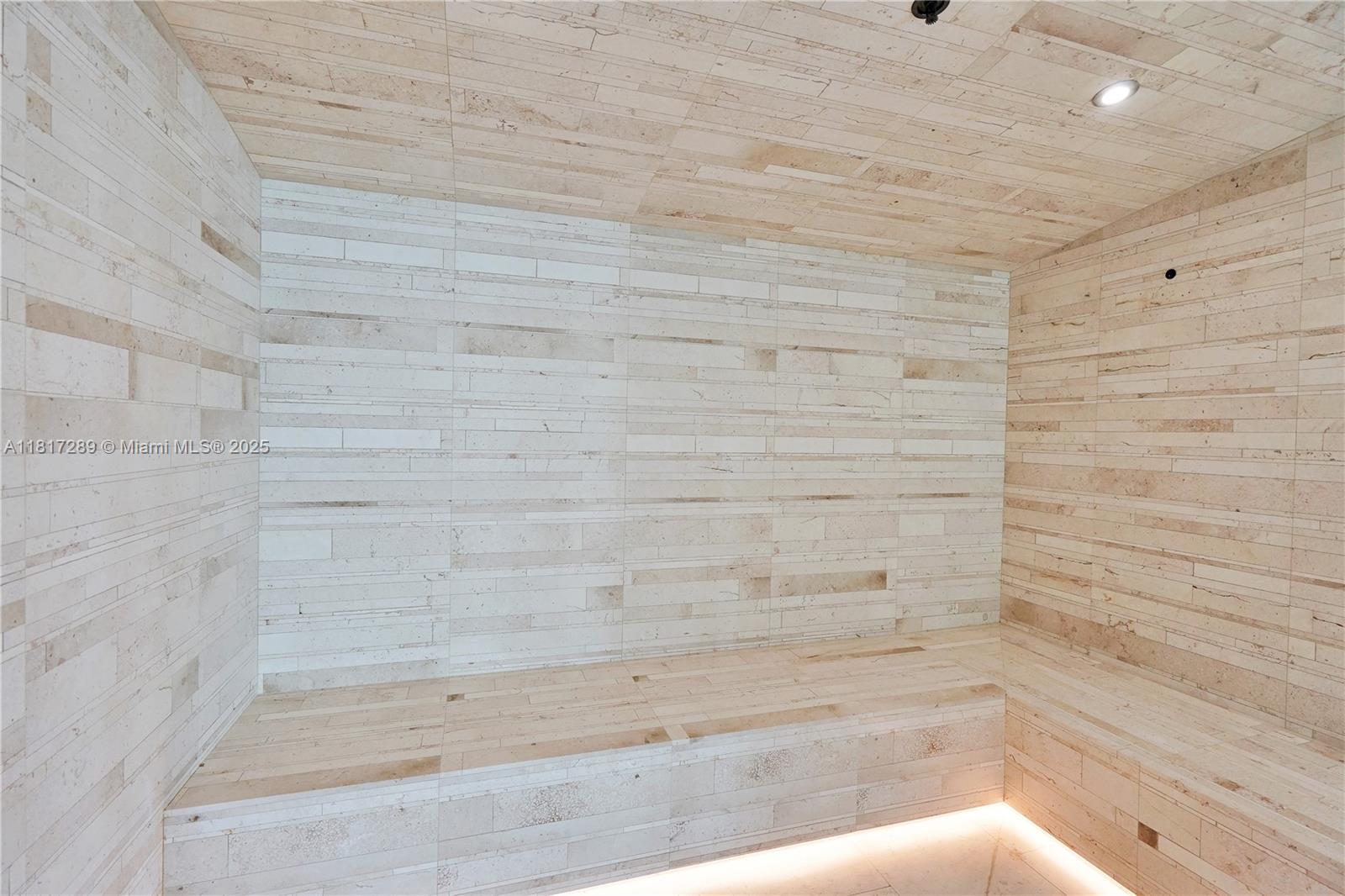 ONE PARAISO CONDO - Residential