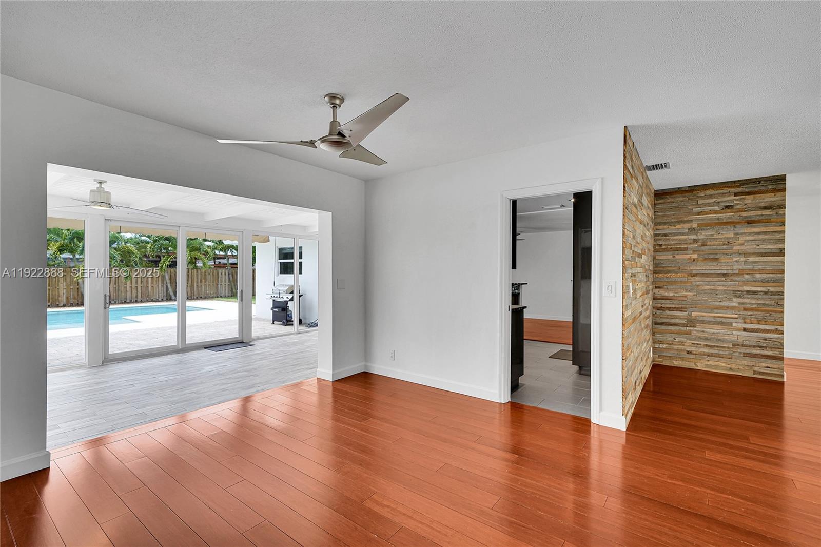 PLANTATION PARK SEVENTH A - Residential