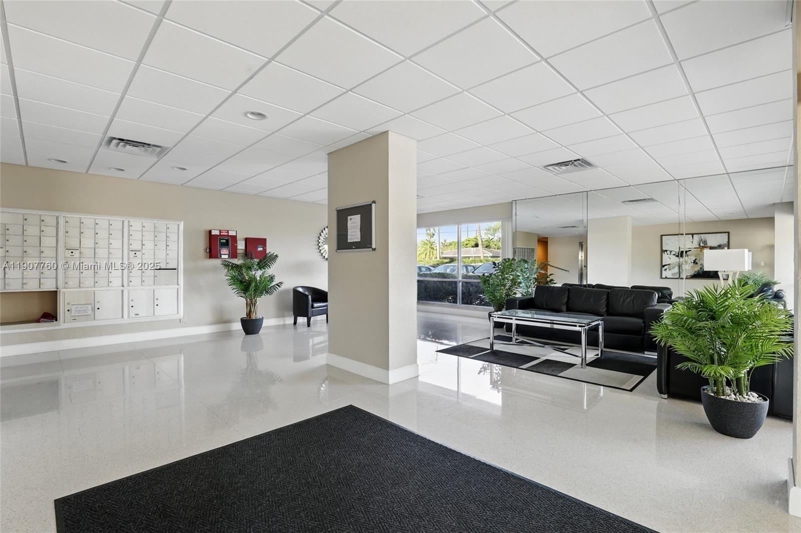 CORAL LAKE TOWER CONDO - Residential