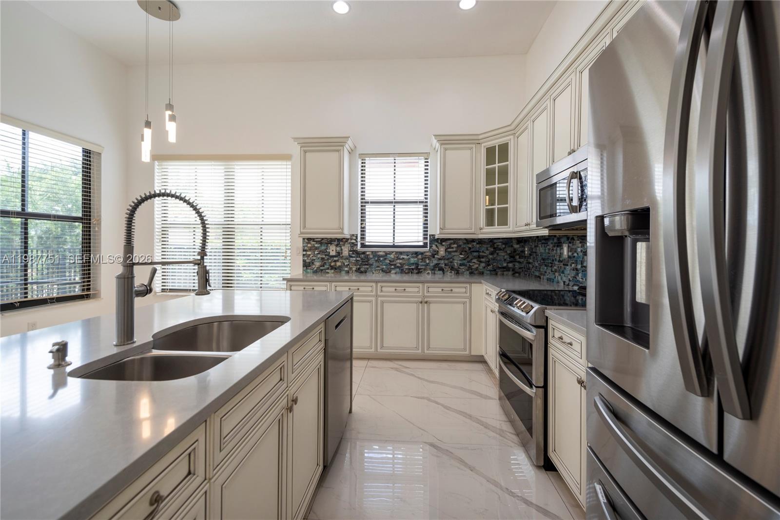 MONTERRA PLAT - Residential Lease