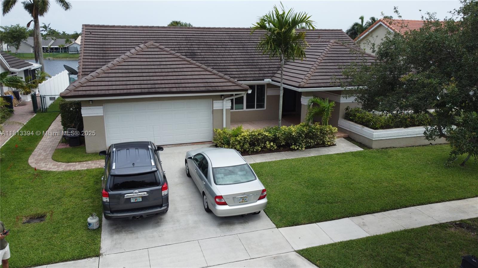 Rental Property at 16190 Nw 14th St, Pembroke Pines, Miami-Dade County, Florida - Bedrooms: 4 
Bathrooms: 2  - $4,650 MO.