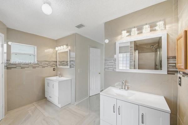 LAKEWOOD PARK UNIT 6 - Residential