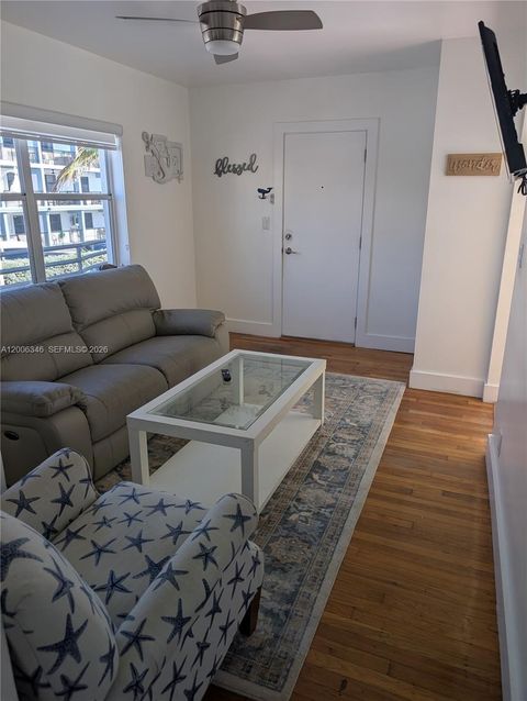 Tiny photo for 326 Wilson St #201, Hollywood, FL 33019 (MLS # A12006346)