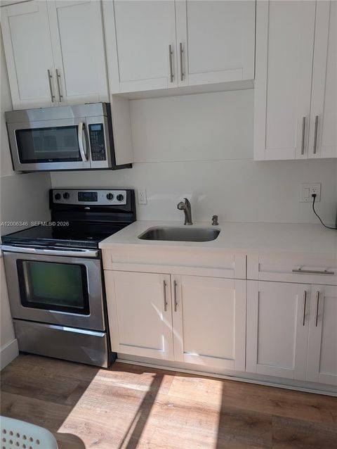 Tiny photo for 326 Wilson St #201, Hollywood, FL 33019 (MLS # A12006346)