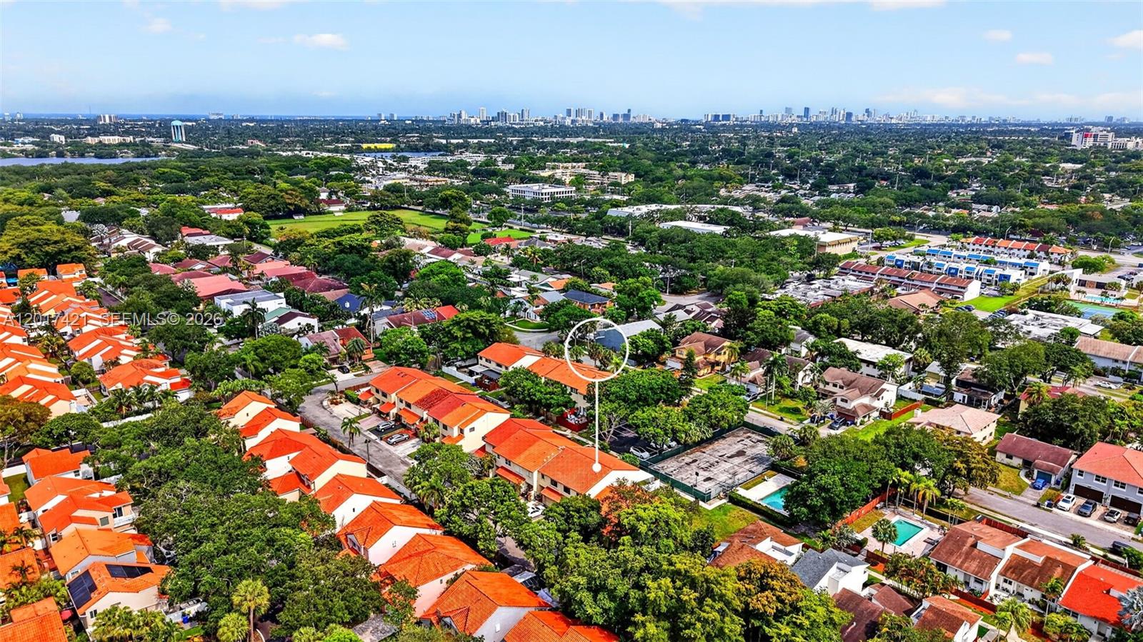 HOLLYWOOD GARDENS - Residential