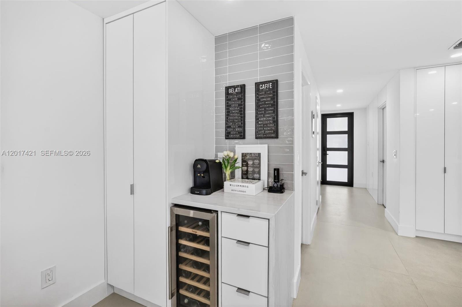 HOLLYWOOD GARDENS - Residential