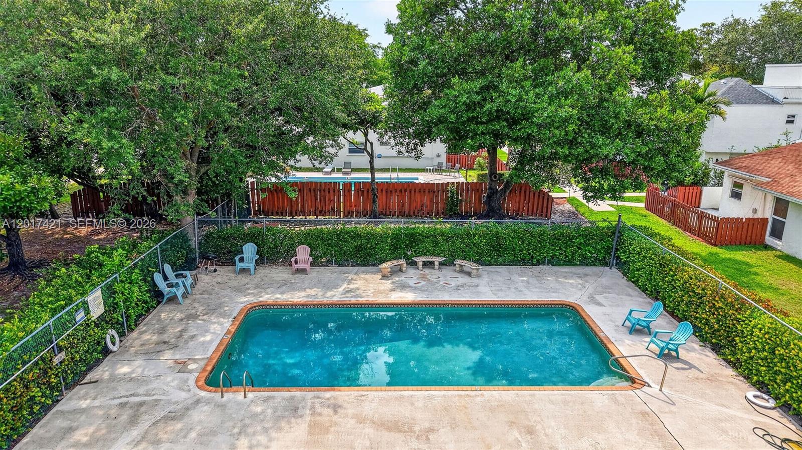 HOLLYWOOD GARDENS - Residential