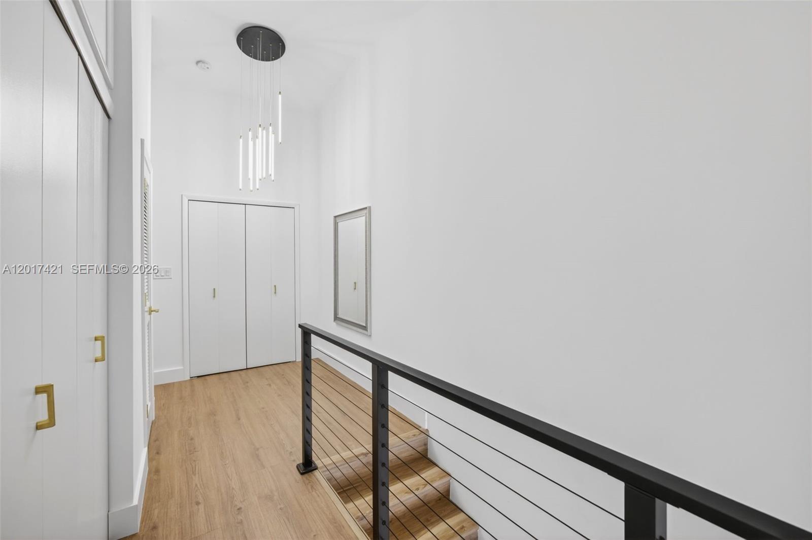 HOLLYWOOD GARDENS - Residential