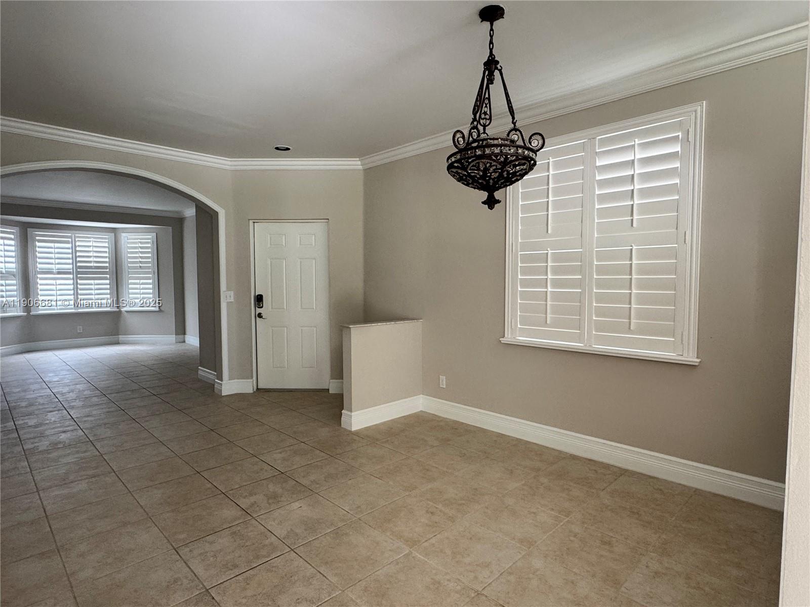 KENSINGTON SOUTH - Residential Lease