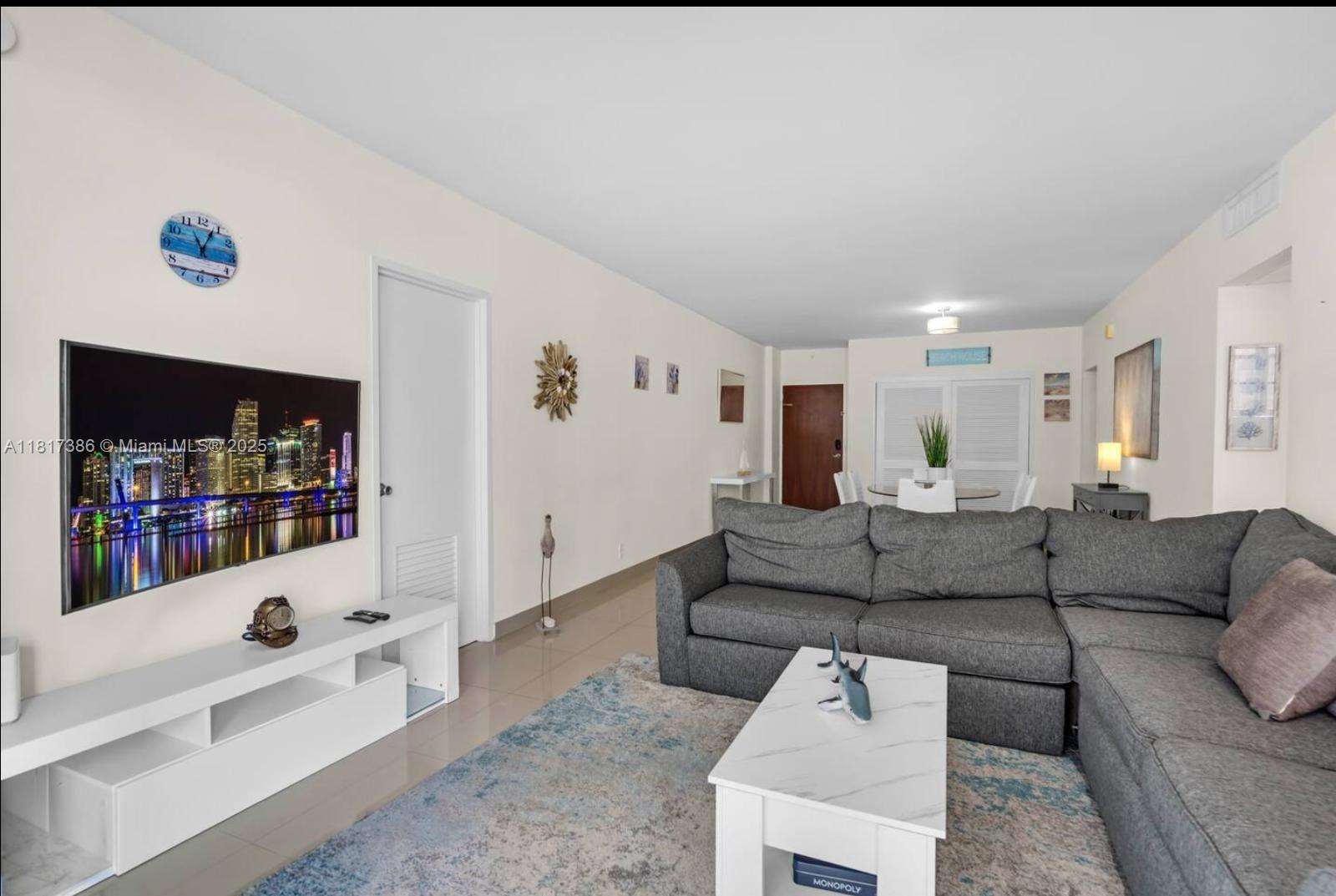 SIAN OCEAN RESIDENCES CON - Residential Lease