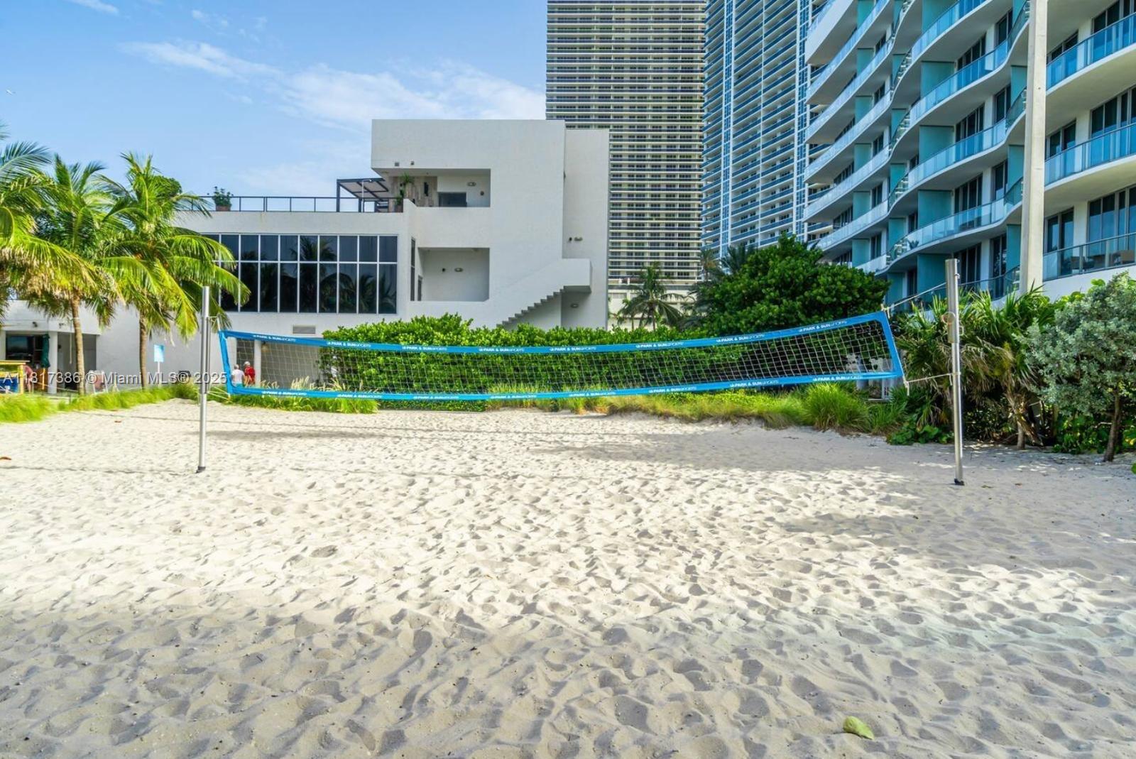 SIAN OCEAN RESIDENCES CON - Residential Lease