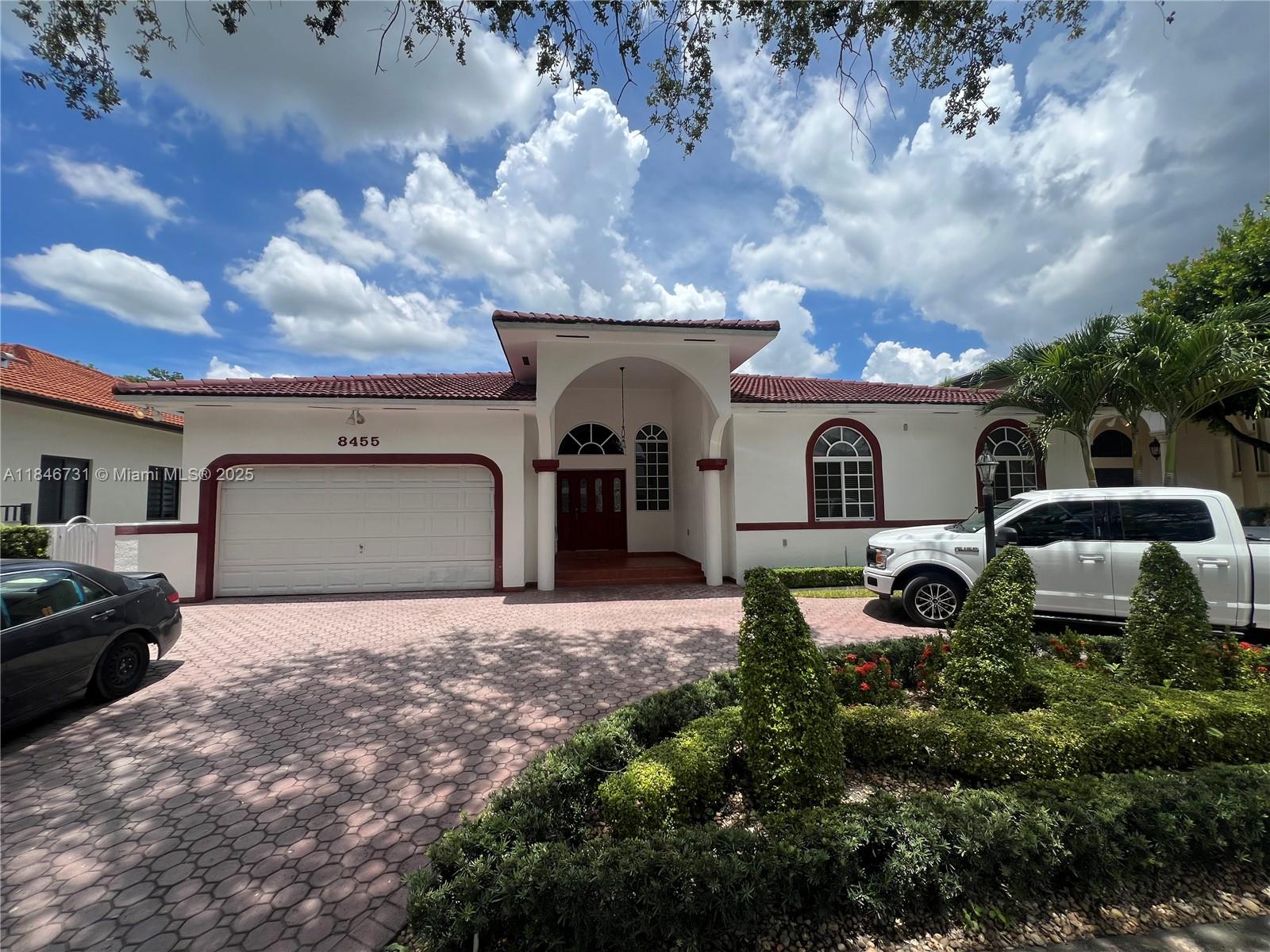 Great family home located in a gated neighborhood!