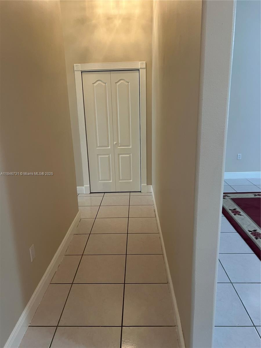 8455 NW 169th Ter