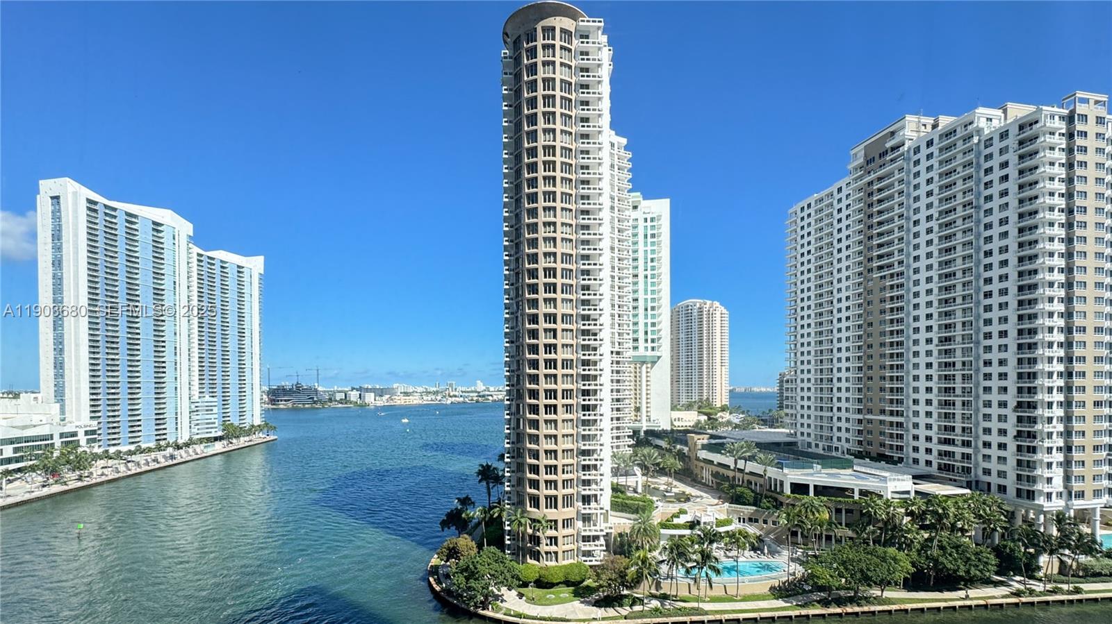 465 Brickell Ave 1705