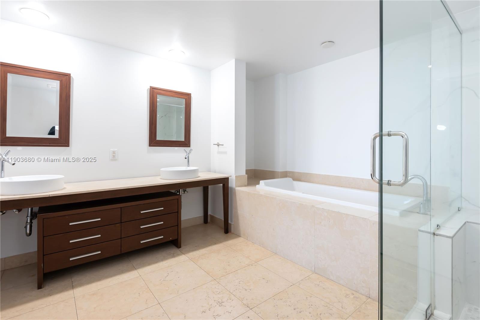 ICONBRICKELL CONDO NO 1 - Residential Lease