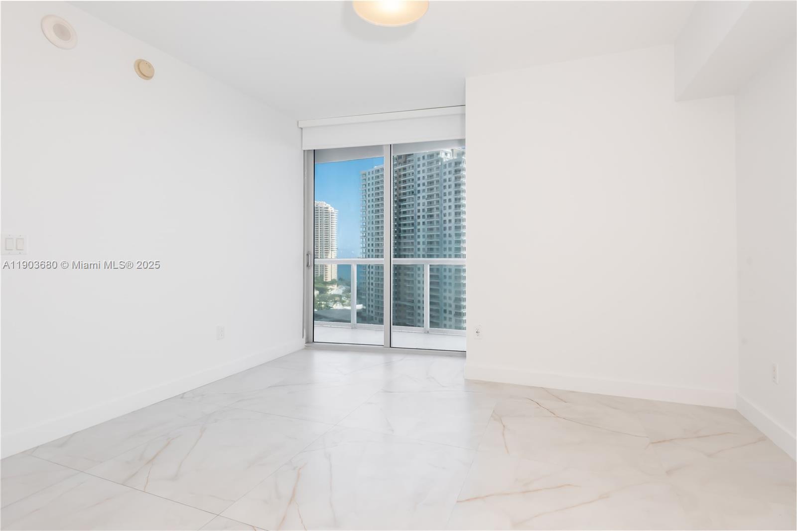 ICONBRICKELL CONDO NO 1 - Residential Lease
