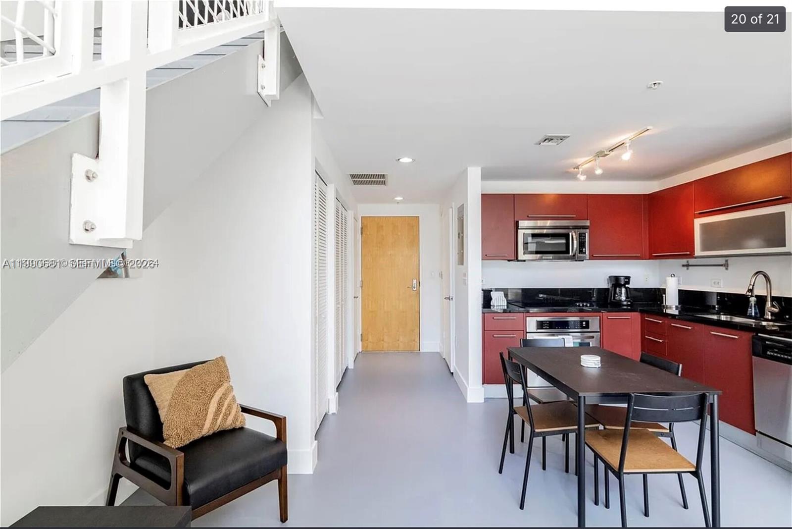 VIZCAYNE SOUTH CONDO - Residential