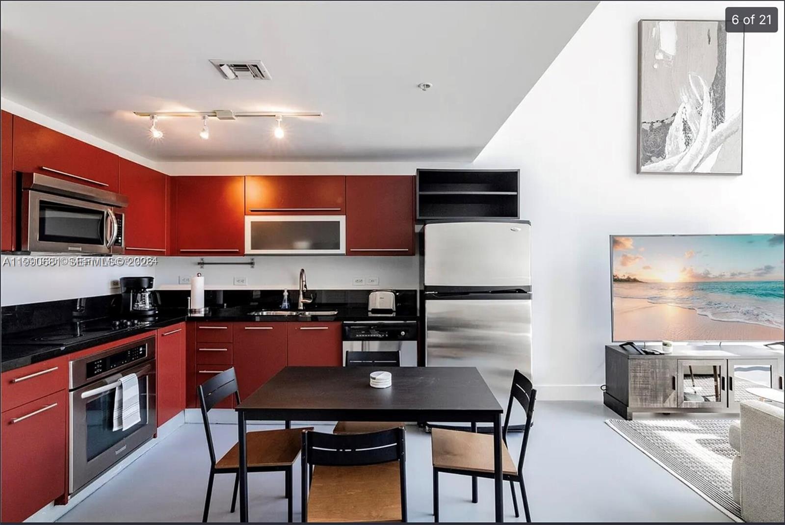 VIZCAYNE SOUTH CONDO - Residential