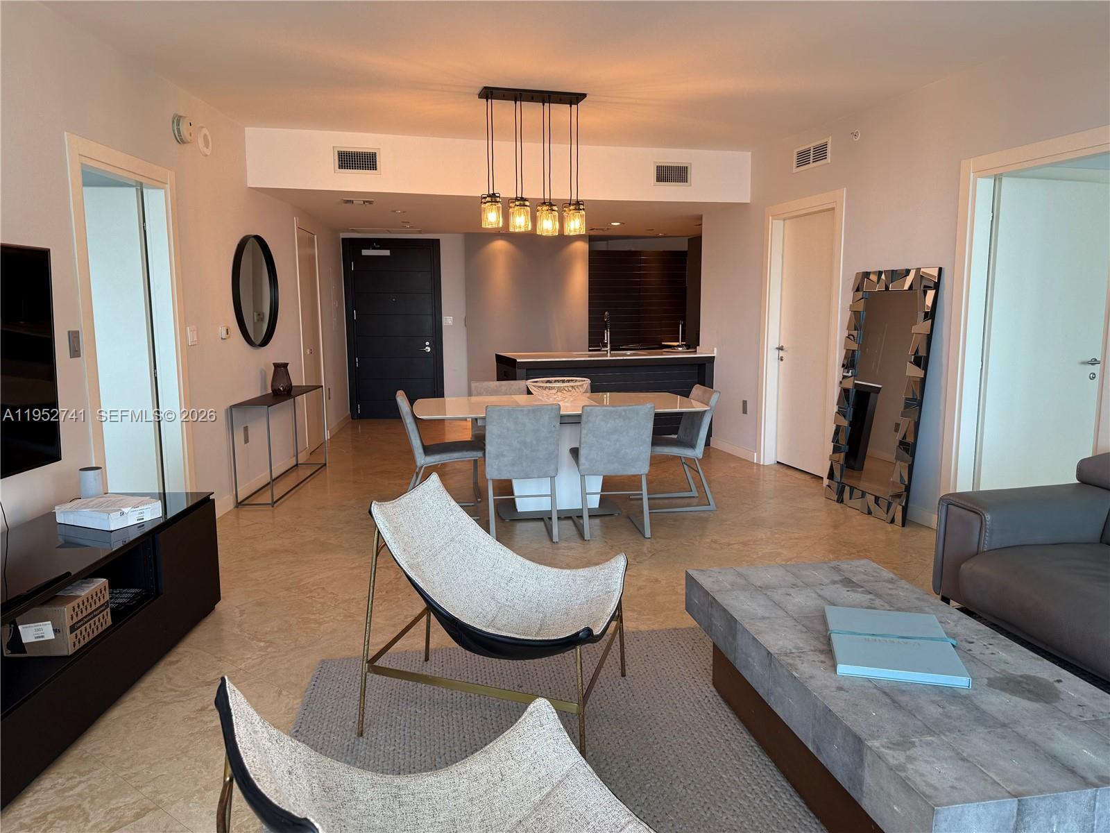 200 Biscayne Boulevard Way 3303