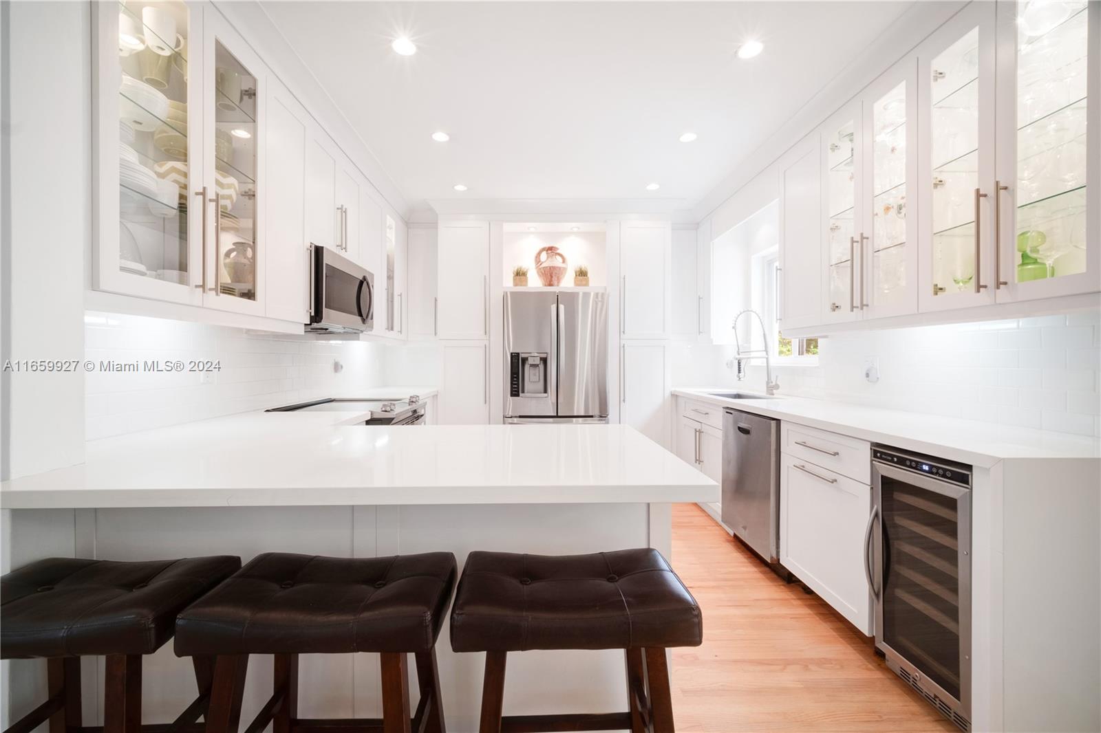 BRICKELL ESTATES - Residential Lease
