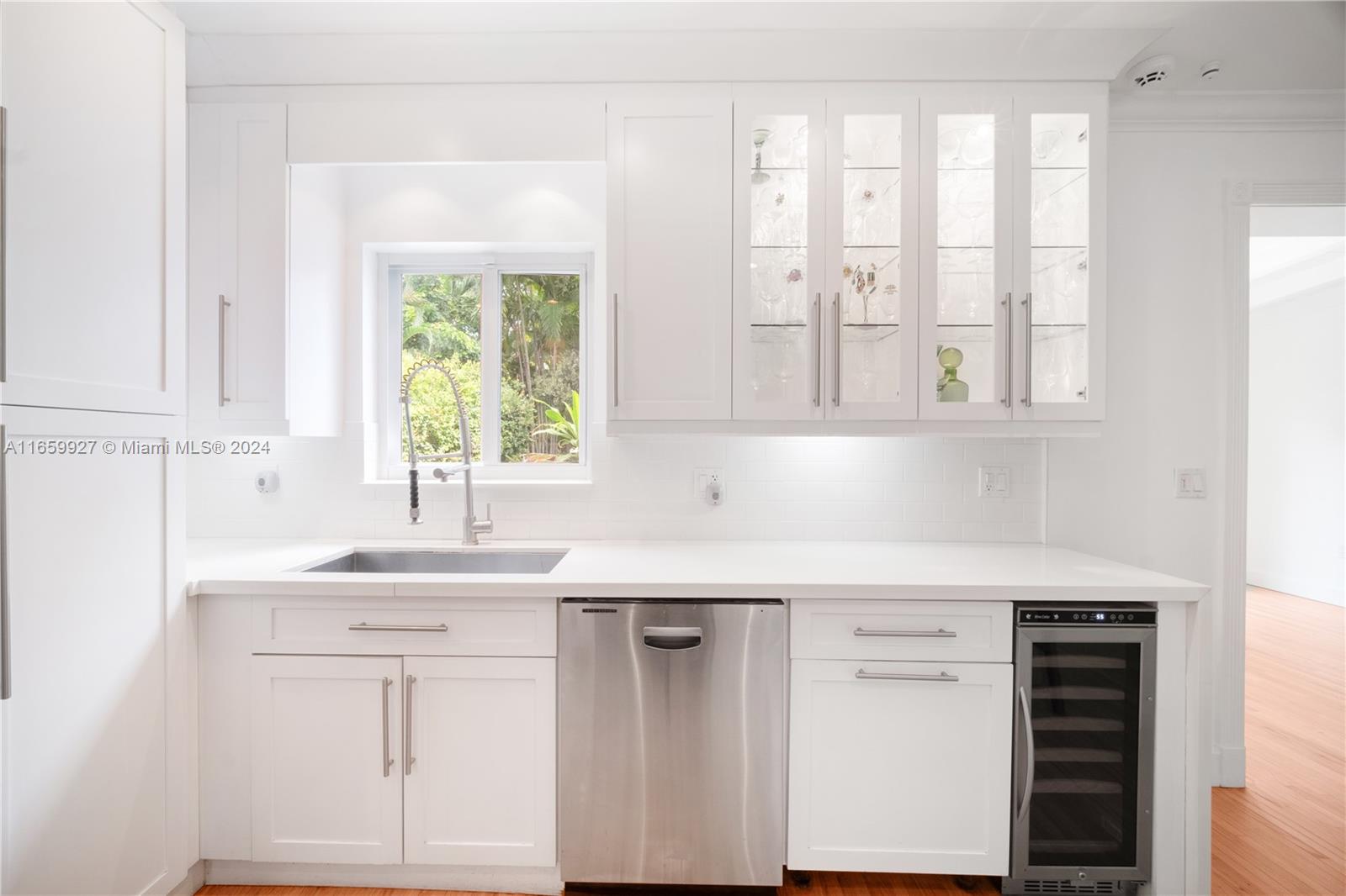 BRICKELL ESTATES - Residential Lease