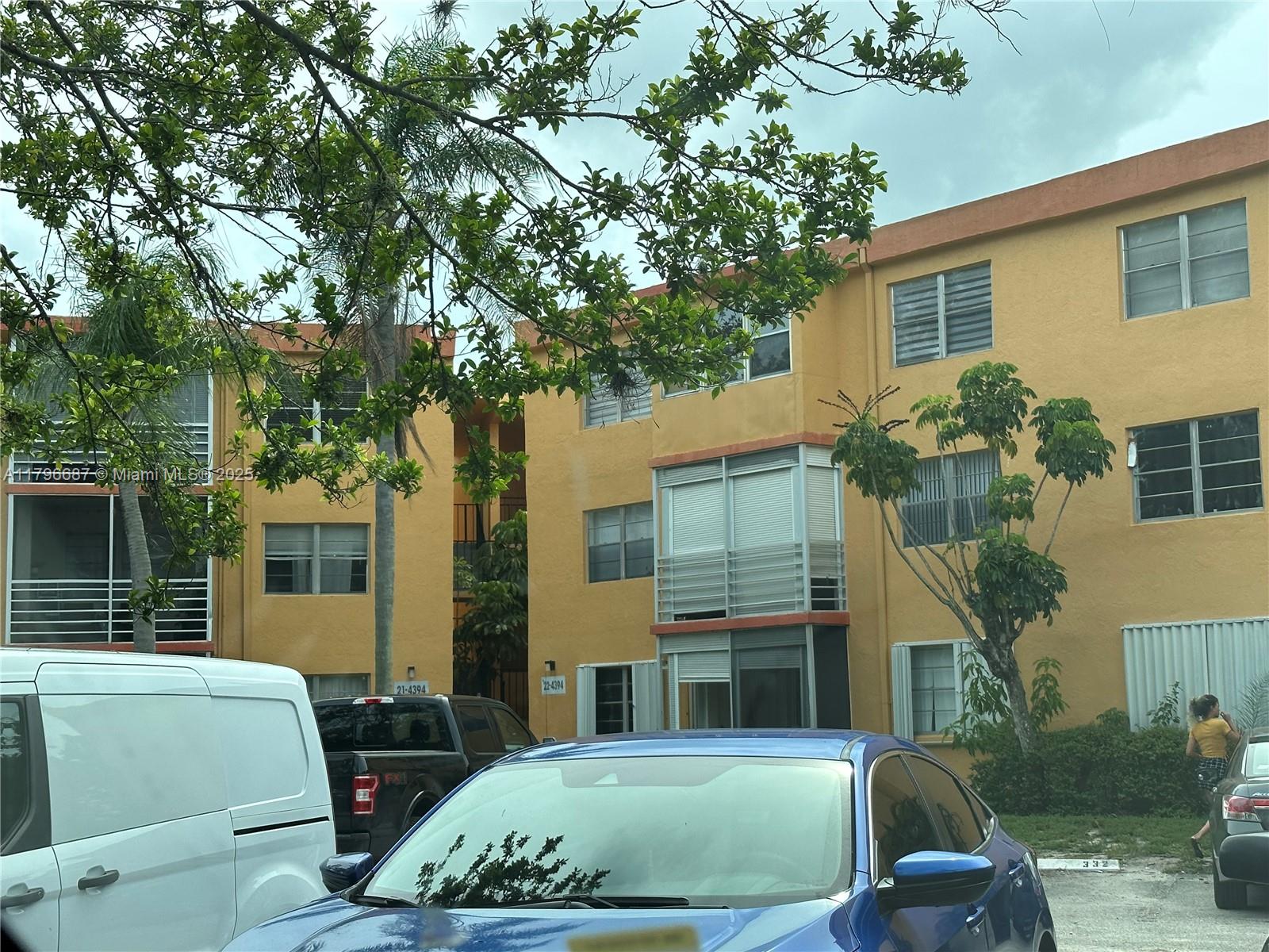 Rental Property at 4394 Nw 9th Ave 21-3C, Deerfield Beach, Broward County, Florida - Bedrooms: 2 
Bathrooms: 2  - $1,900 MO.