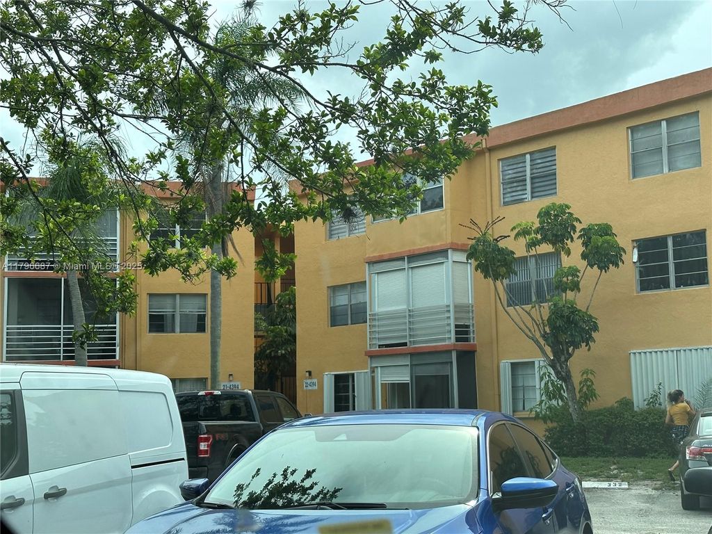 Photo of 4394 NW 9th Ave #21-3C, Deerfield Beach, FL 33064 (MLS # A11796687)