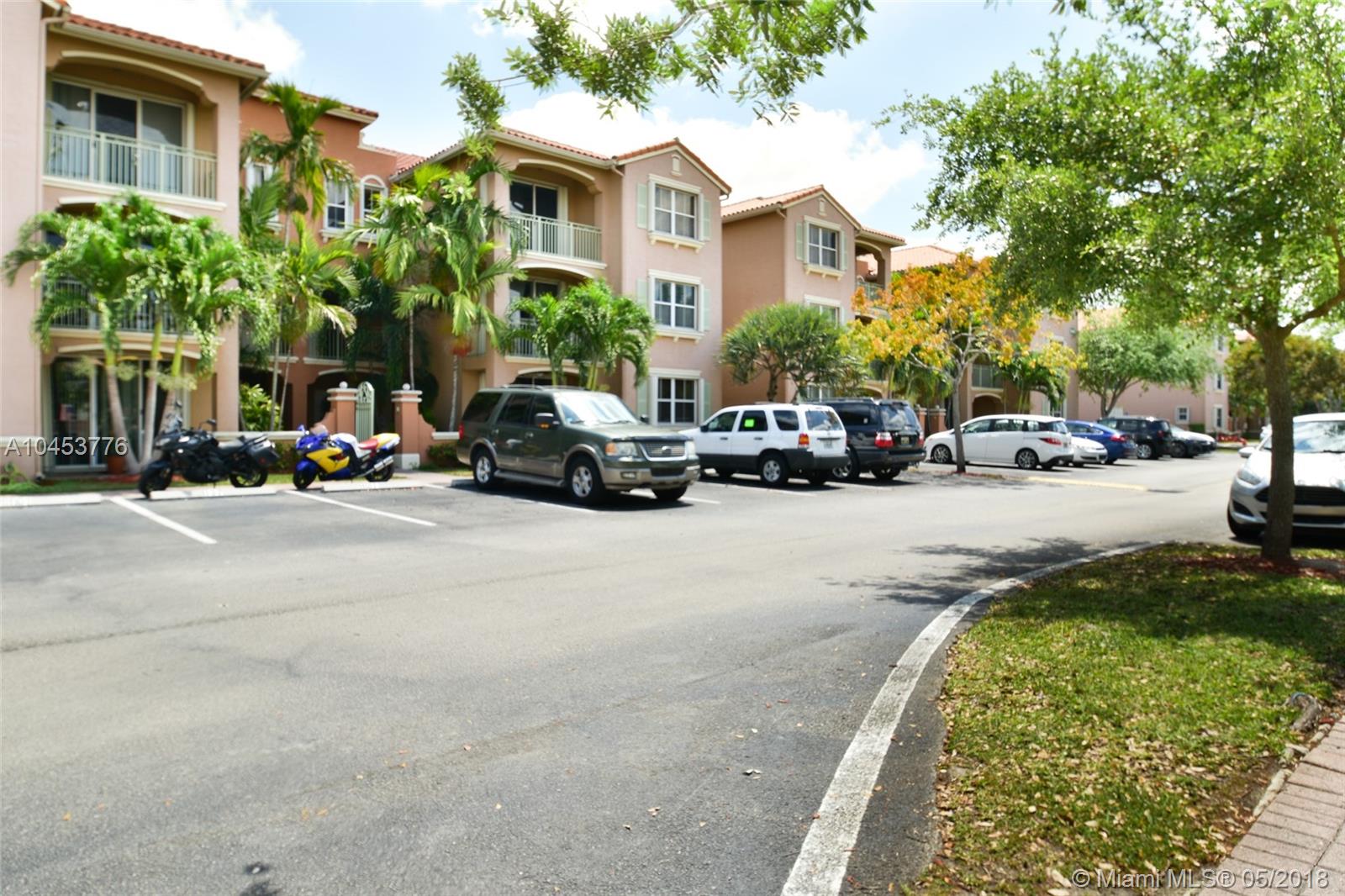 THE COURTS AT DORAL ISLES - Residential Lease