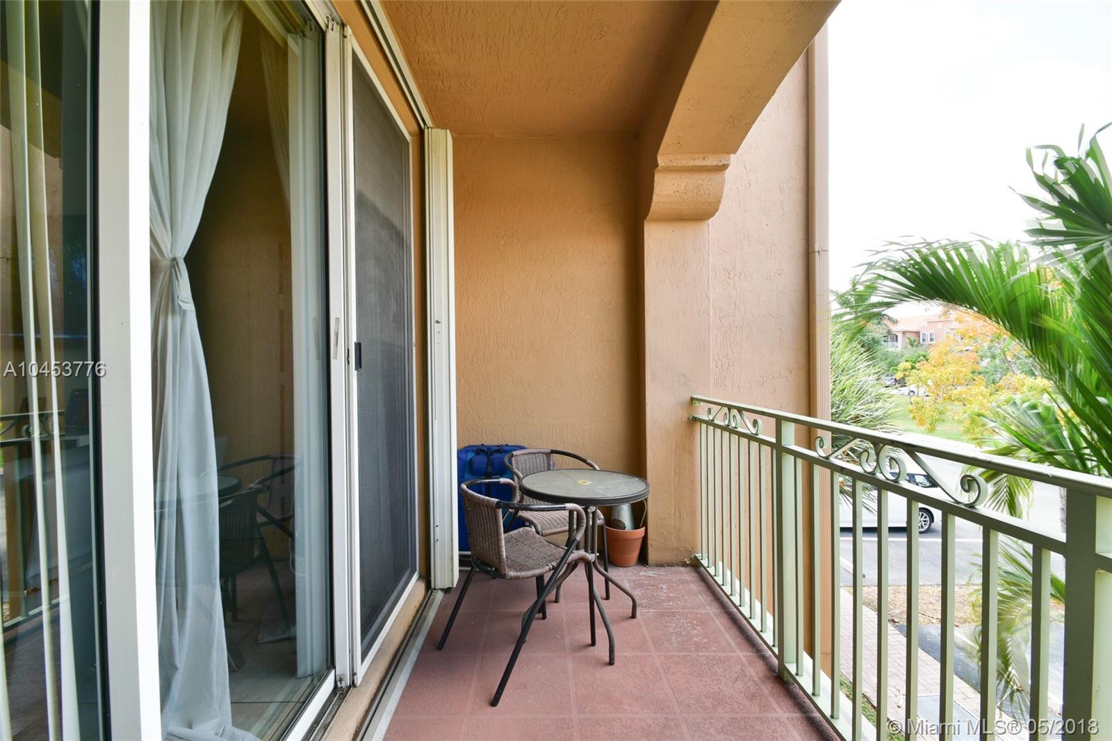 THE COURTS AT DORAL ISLES - Residential Lease