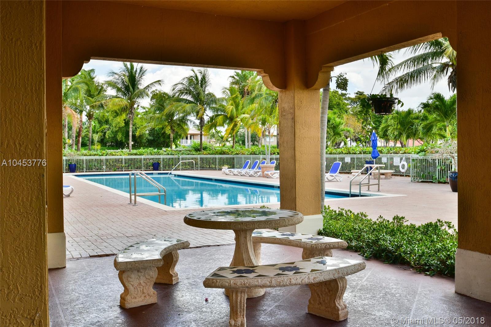 THE COURTS AT DORAL ISLES - Residential Lease
