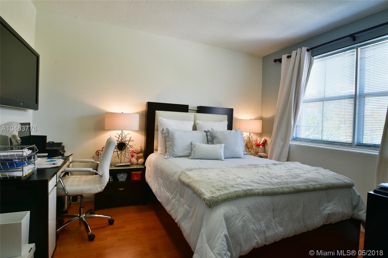 THE COURTS AT DORAL ISLES - Residential Lease