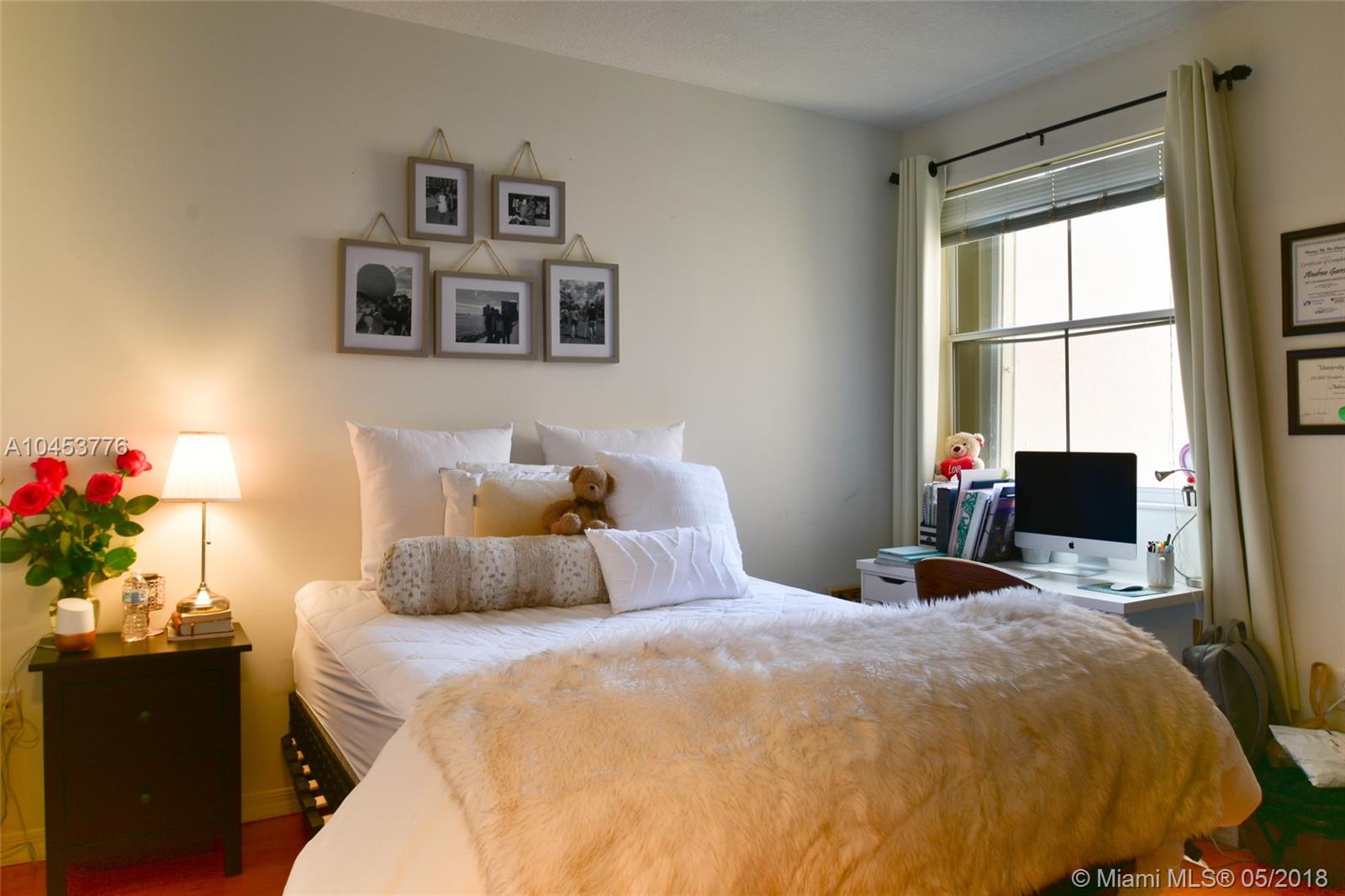 THE COURTS AT DORAL ISLES - Residential Lease