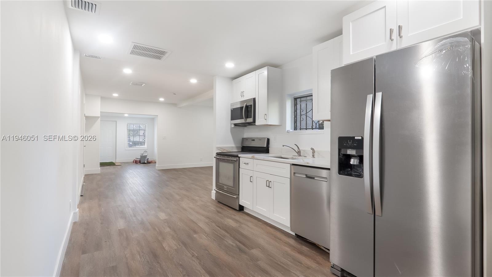 AVONDALE - Residential