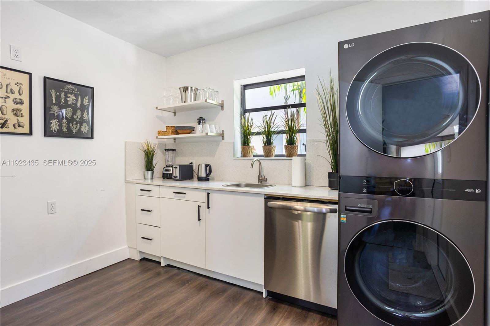 OCEAN BEACH ADDN NO 3 - Residential Income