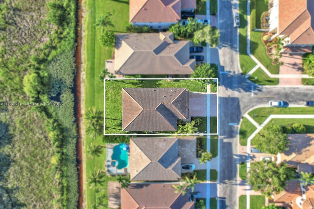 Photo of 10563 Galleria St, Wellington, FL 33414 (MLS # A11859210)