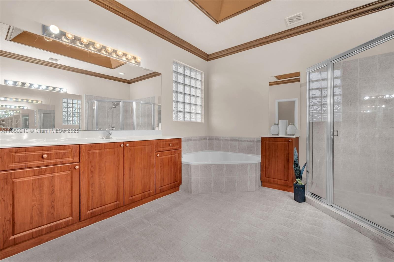 BLACK DIAMOND PH 1 - Residential