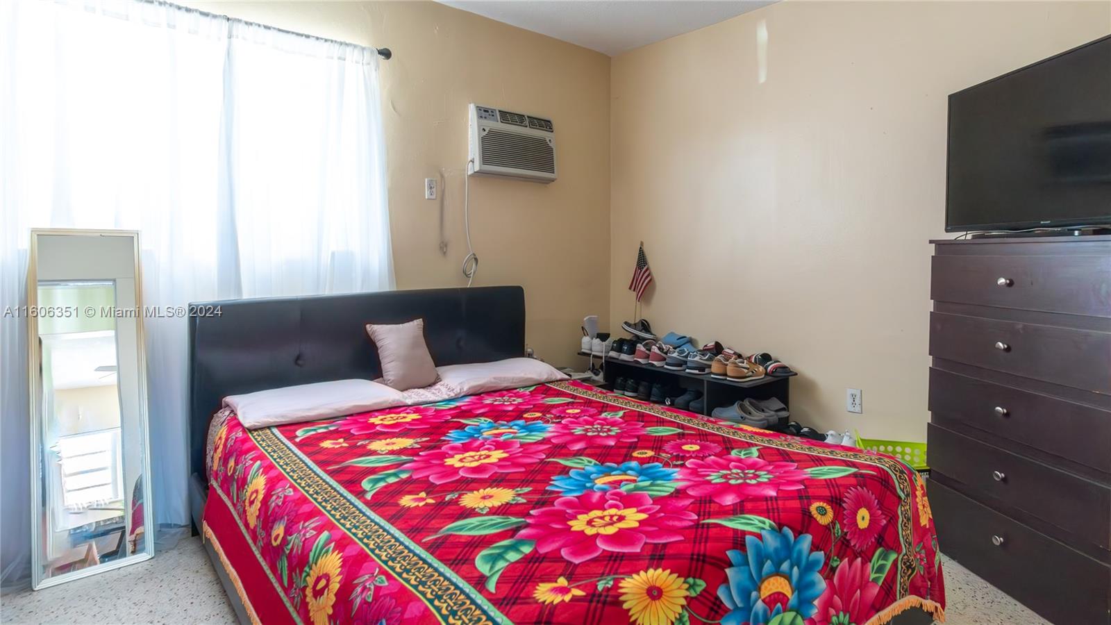 HIALEAH 7TH ADD - Residential Income