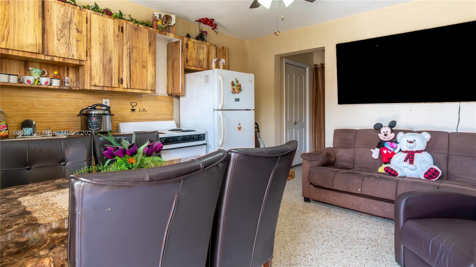 HIALEAH 7TH ADD - Residential Income