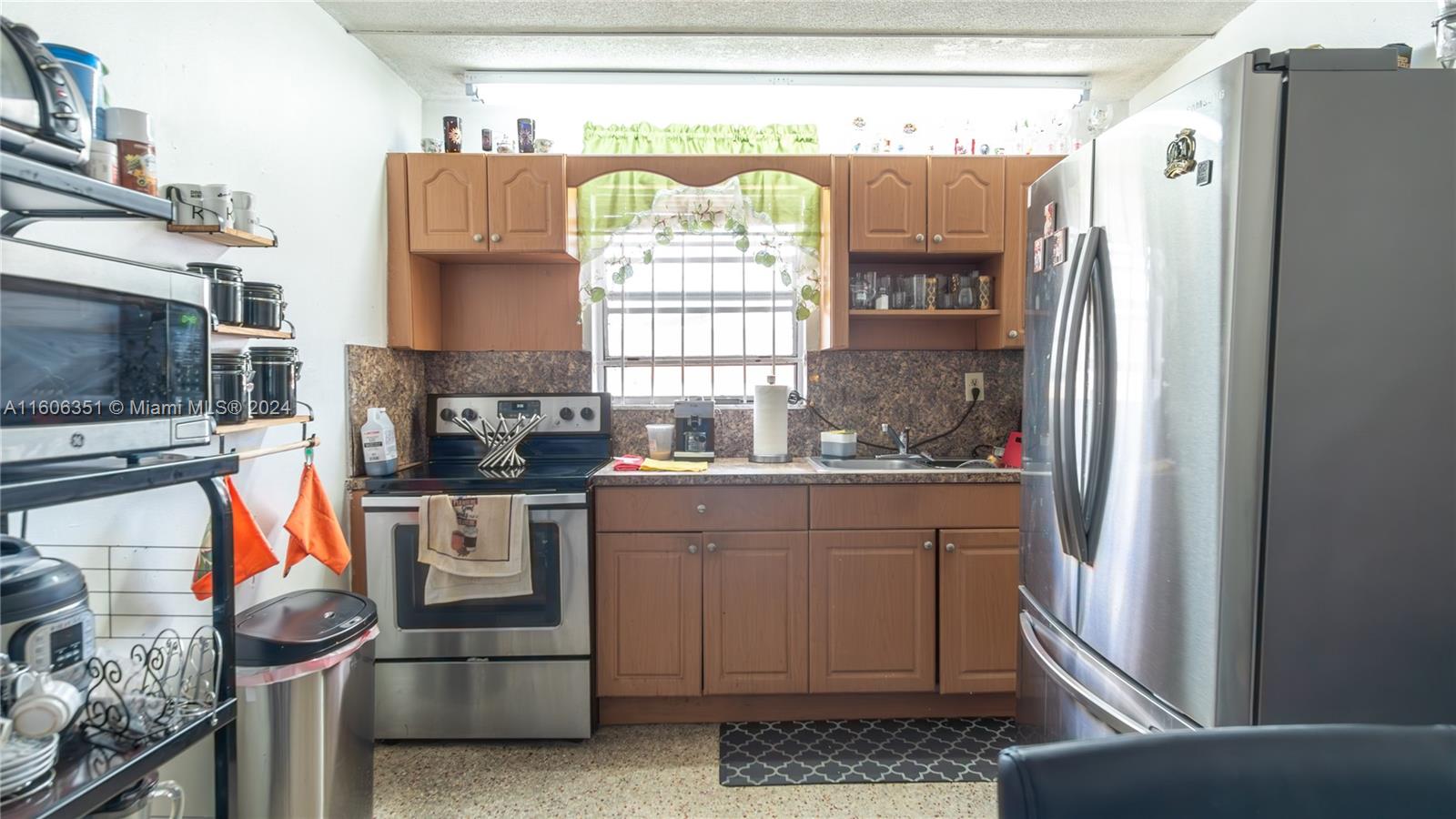 HIALEAH 7TH ADD - Residential Income