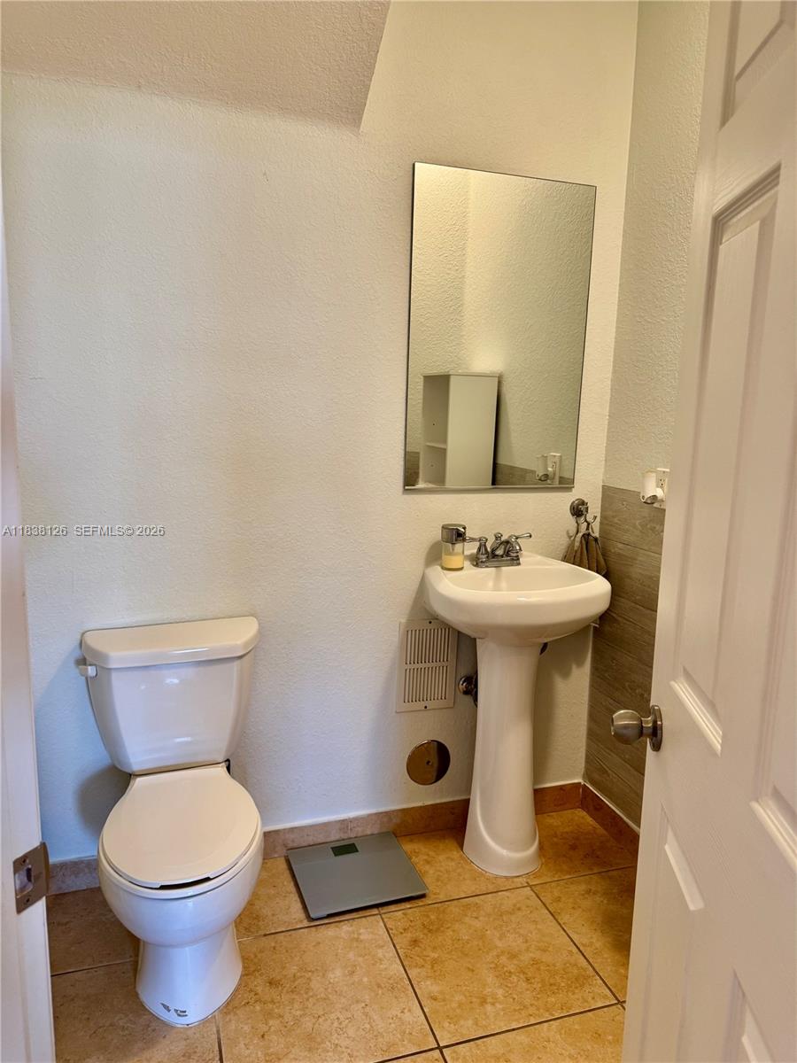 CORONADO AT DORAL BUILD 10 - Residential