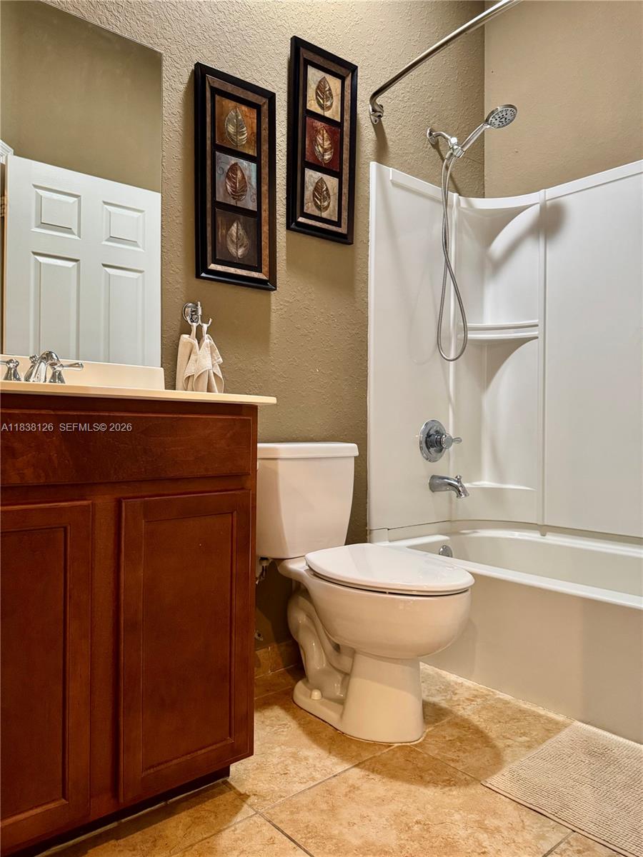 CORONADO AT DORAL BUILD 10 - Residential