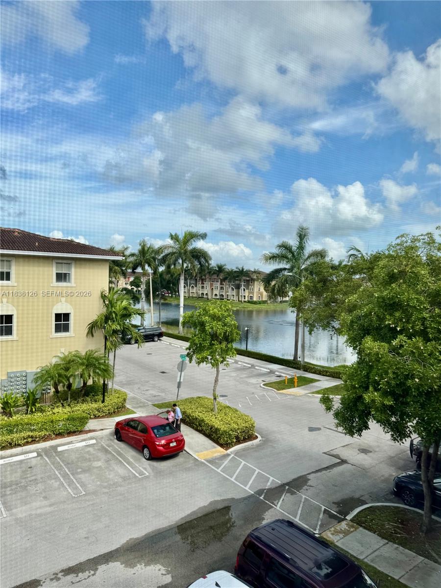 CORONADO AT DORAL BUILD 10 - Residential