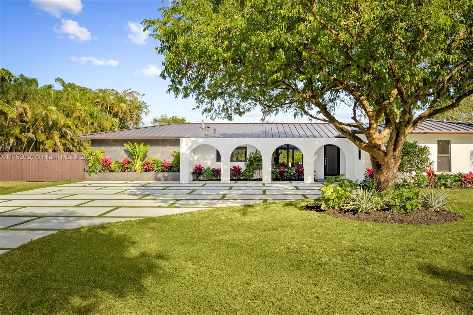 PINE SHORE SEC 3 - Residential